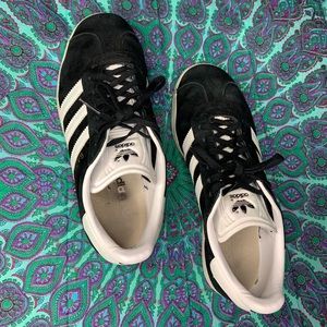 ADIDAS Gazelle in black. Women’s size 7.5.